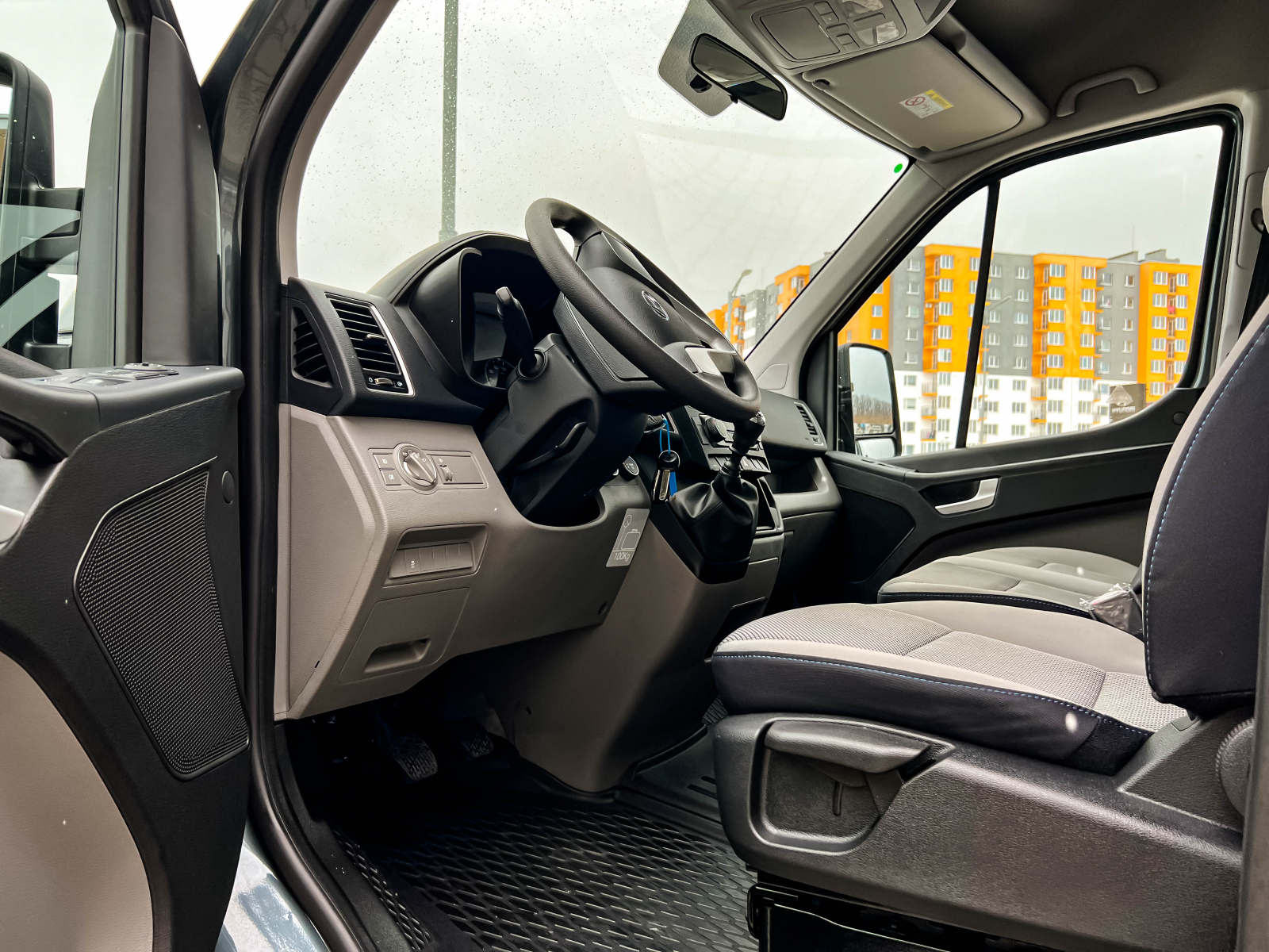 Hyundai H350 – мікроавтобус для комфортабельних пасажирських перевезень в наявності у автосалоні! | Автоберег - фото 14