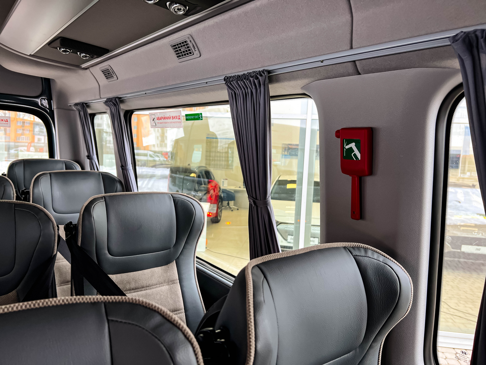 Hyundai H350 – мікроавтобус для комфортабельних пасажирських перевезень в наявності у автосалоні! | Автоберег - фото 15