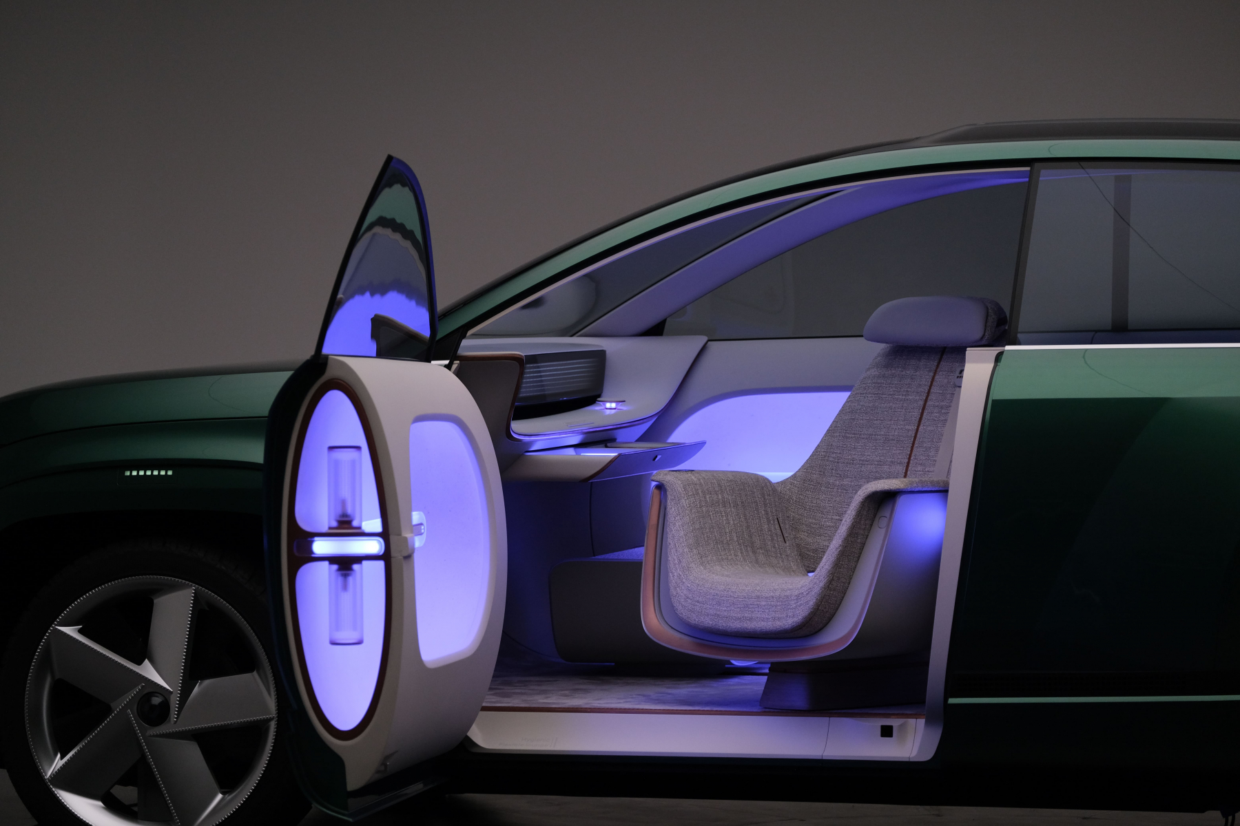 Hyundai Motor представила концепт SEVEN – позасегментний позашляховик бренду IONIQ. | Автоберег - фото 15